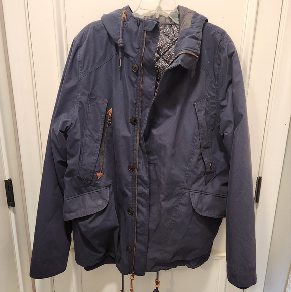 Volcom Winter Jacket - Picture 1 of 5